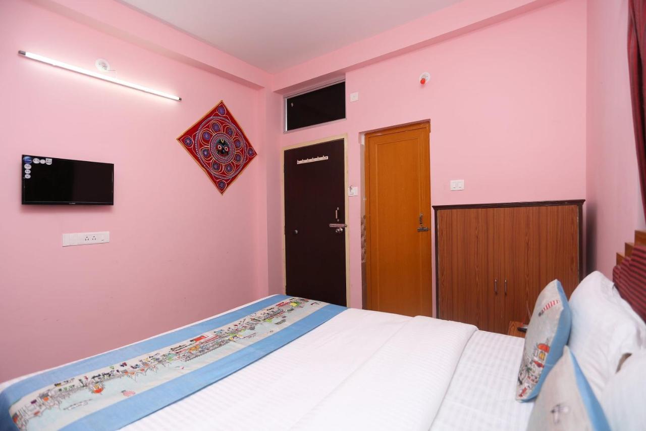 Oyo Hotel Balaram Palace Puri Luaran gambar