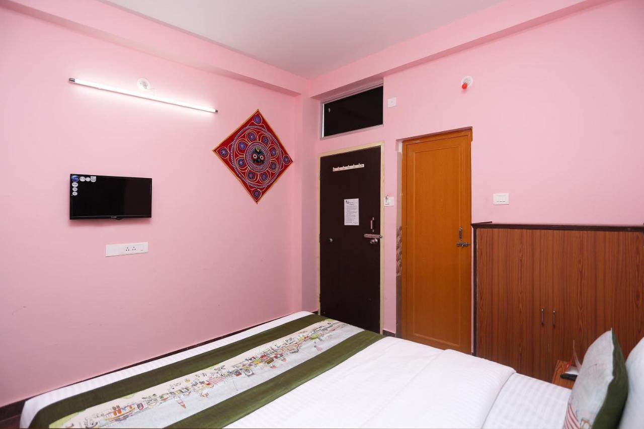Oyo Hotel Balaram Palace Puri Luaran gambar